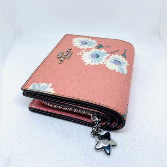 Coach Floral Print Pink Canvas Leather Bifold Wallet - Picture 2 of 7